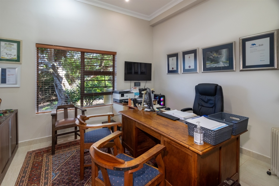 6 Bedroom Property for Sale in West Bank Eastern Cape